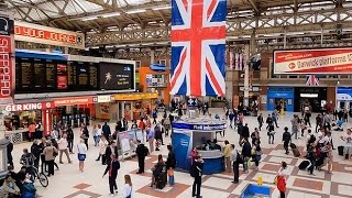 A Walk Through The London Victoria Station London England [upl. by Assen416]